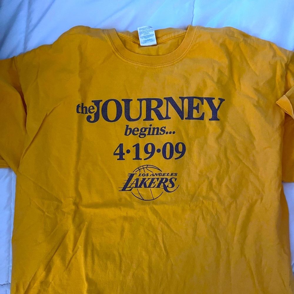 Vintage Lakers Shirt